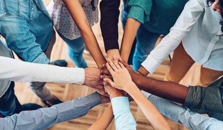 Тиймбилдинг програми