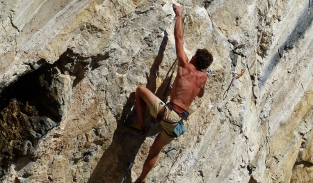 Скално Катерене